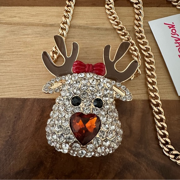 Betsey Johnson Gold Tone Crystal Pave Amber Reindeer Sparkly Pendant Necklace - Picture 3 of 3